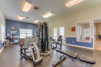 Fitness Center at Parham Pointe Apartments in Little Rock, AR