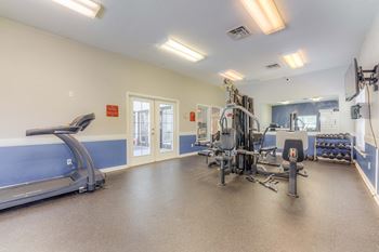 Fitness Center at Parham Pointe Apartments in Little Rock, AR