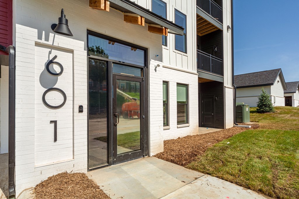 Property Exterior at Park125 West Dodge apartments in Omaha, NE P