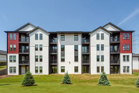 Property Exterior at Park125 West Dodge apartments in Omaha, NE