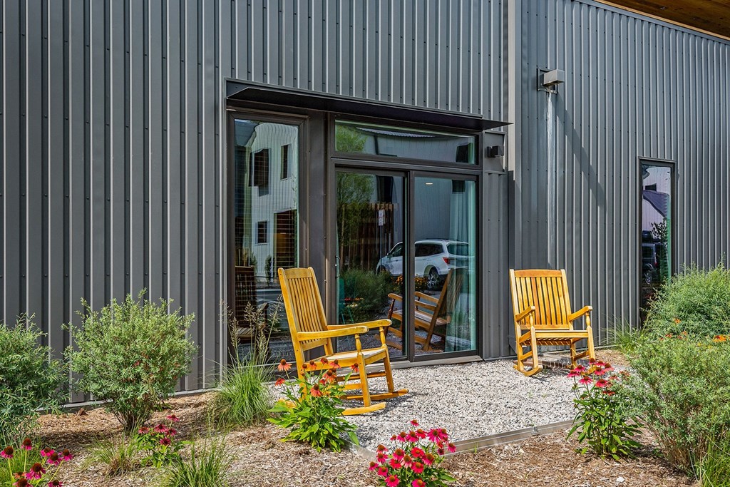 Experience urban agrihood living at our one, two or three bedroom apartments and townhomes featuring amazing apartment and community amenities at Red Barn in Bentonville, AR