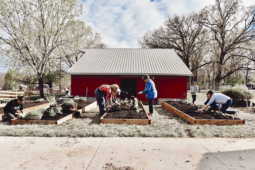 Experience urban agrihood living at our one, two or three bedroom apartments and townhomes featuring amazing apartment and community amenities at Red Barn in Bentonville, AR