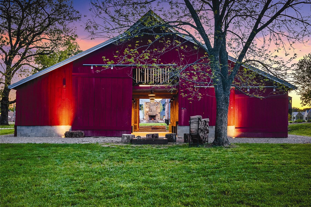 Experience urban agrihood living at our one, two or three bedroom apartments and townhomes featuring amazing apartment and community amenities at Red Barn in Bentonville, AR