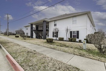 Property exterior at The Ridges at Bentonville in Bentonville, AR - Photo Gallery 2