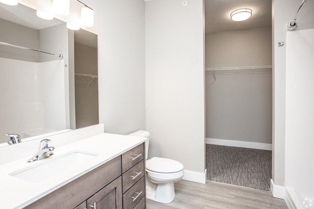 Large bathrooms with extra storage Large one and two bedroom apartments at RiverPointe Apartments in South Sioux City, NE