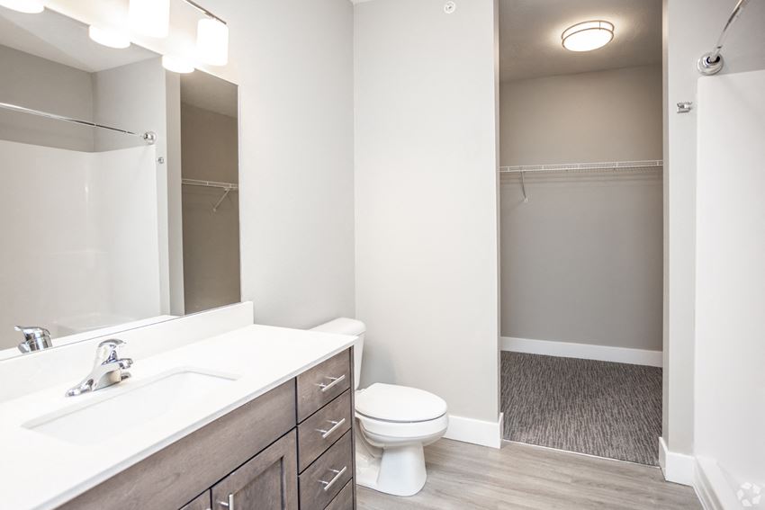 Large bathrooms with extra storage Large one and two bedroom apartments at RiverPointe Apartments in South Sioux City, NE - Photo Gallery