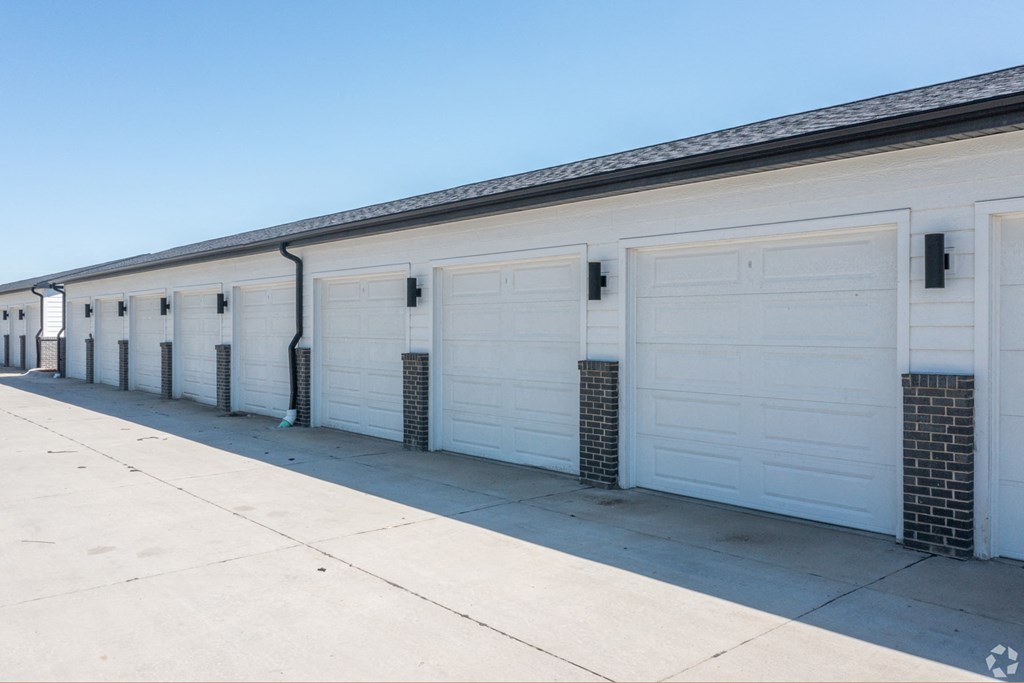 Garages for rent at RiverPointe Apartments in South Sioux City, NE
