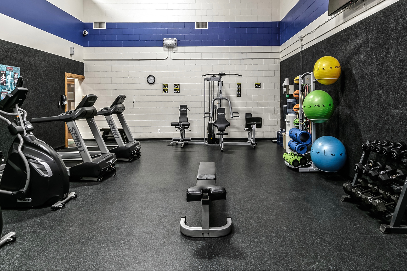 24-hour fitness center at Southwest Gables Apartments, Omaha NE