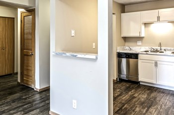8909 Q Street 1-3 Beds Apartment for Rent - Photo Gallery 33