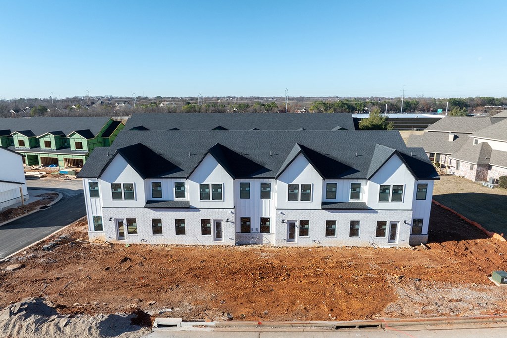Three bedroom townhomes with open-concept layouts, gourmet kitchens and much more at Shadowbrooke Village in Rogers, AR
