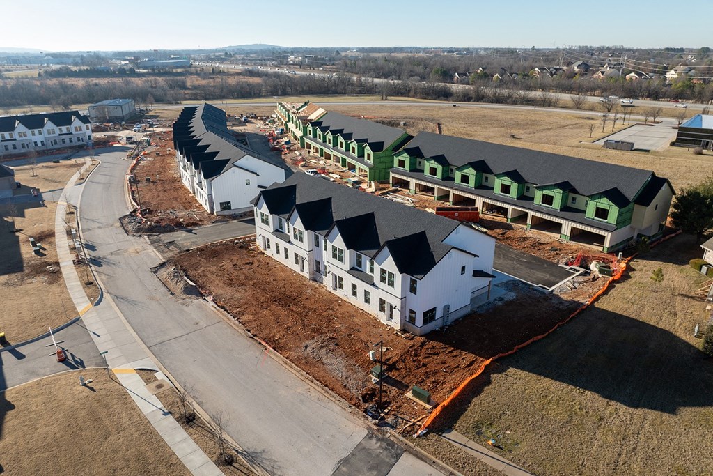 Three bedroom townhomes with open-concept layouts, gourmet kitchens and much more at Shadowbrooke Village in Rogers, AR