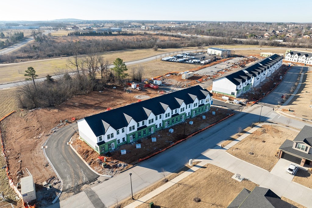 Three bedroom townhomes with open-concept layouts, gourmet kitchens and much more at Shadowbrooke Village in Rogers, AR
