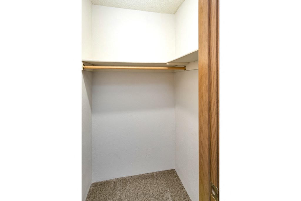 One and two bedroom apartments at Somerset Apartments in Lincoln, NE