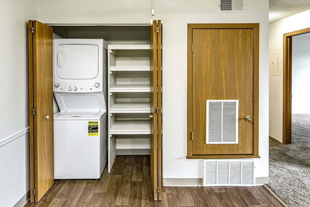 One and two bedroom apartments at Somerset Apartments in Lincoln, NE