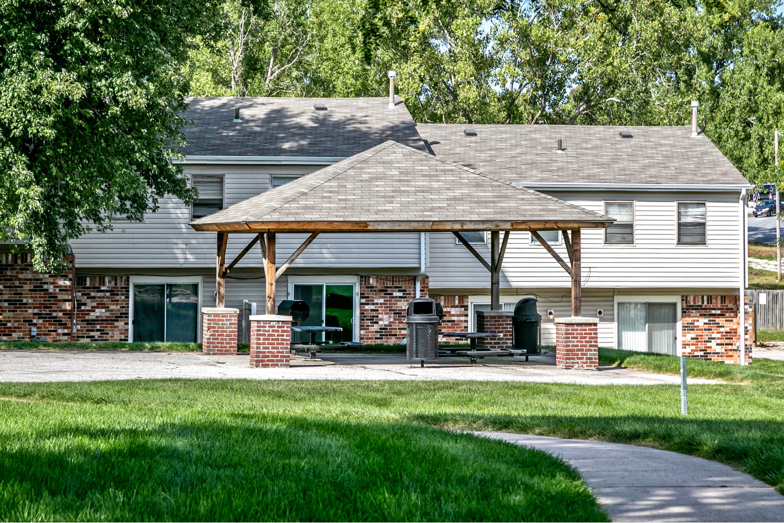 Picnic area at Terrace Garden Townhomes
