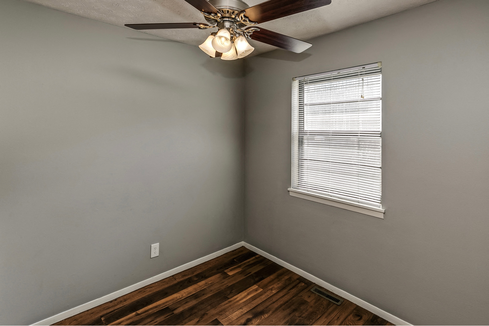 Large dining room with ceiling can at Terrace Garden Townhomes