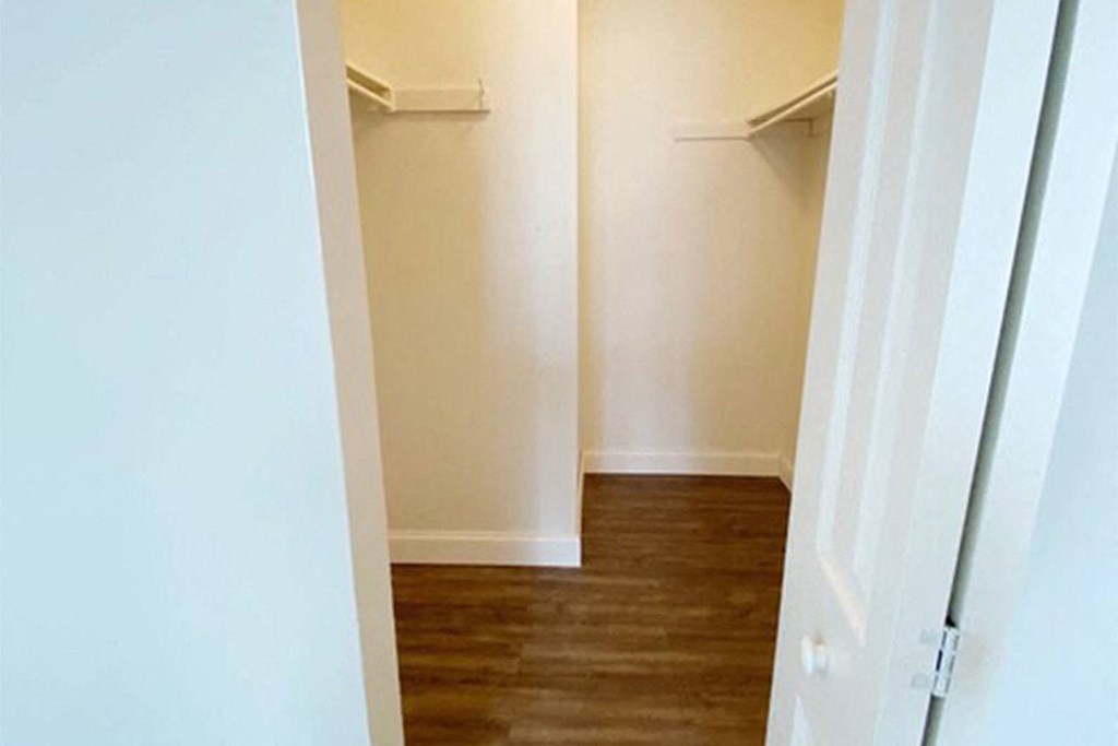 One and two bedroom apartment homes at Preserve at Evans Place in Omaha, NE