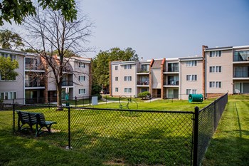 Dog Park at The Village at Grant Square in Omaha, NE - Photo Gallery 2