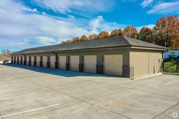 Detached Garages at Vue 156 in Omaha, NE