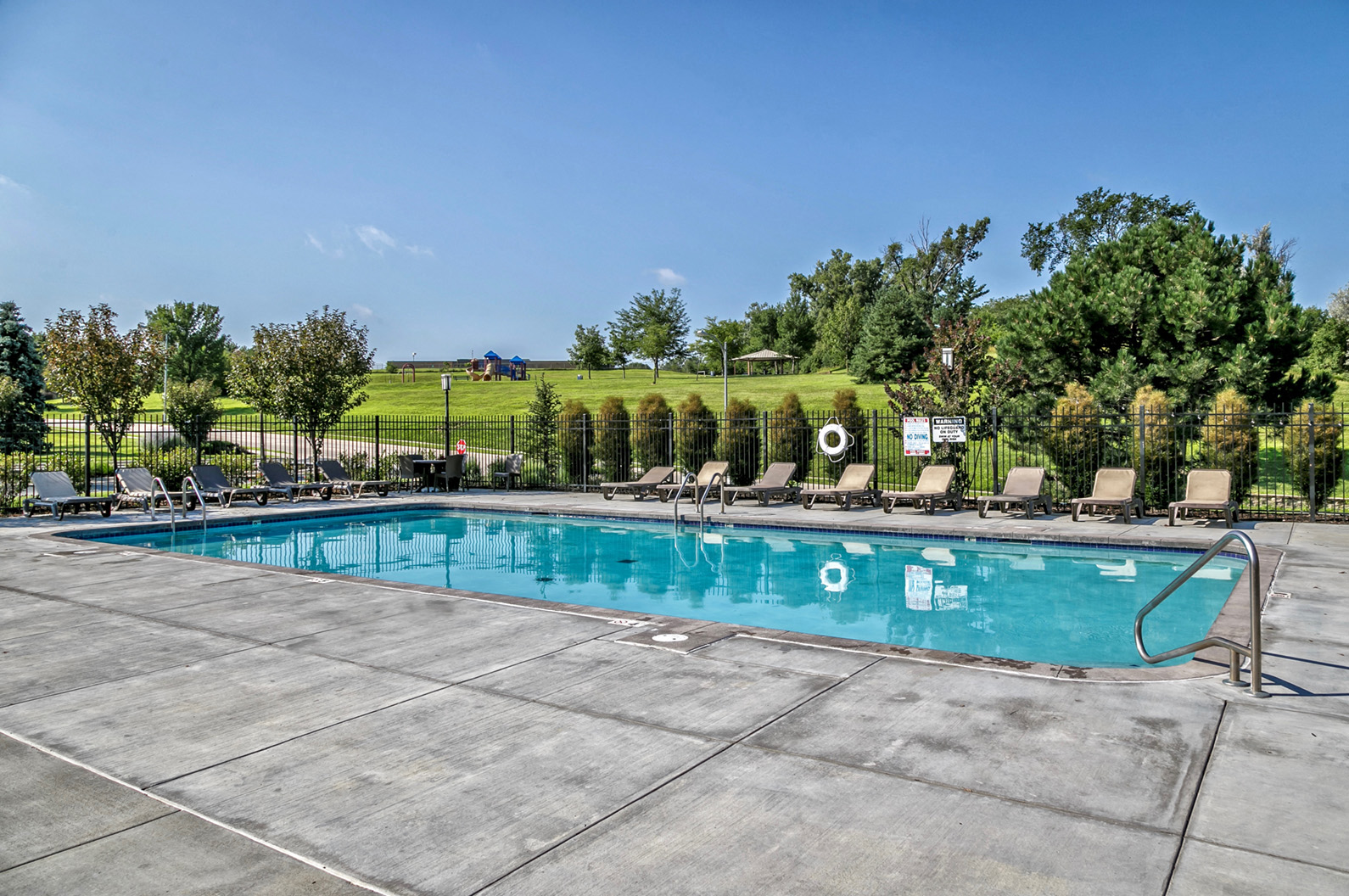 Shimmering Swimming Pool at Vue, The, Bellevue, 68123
