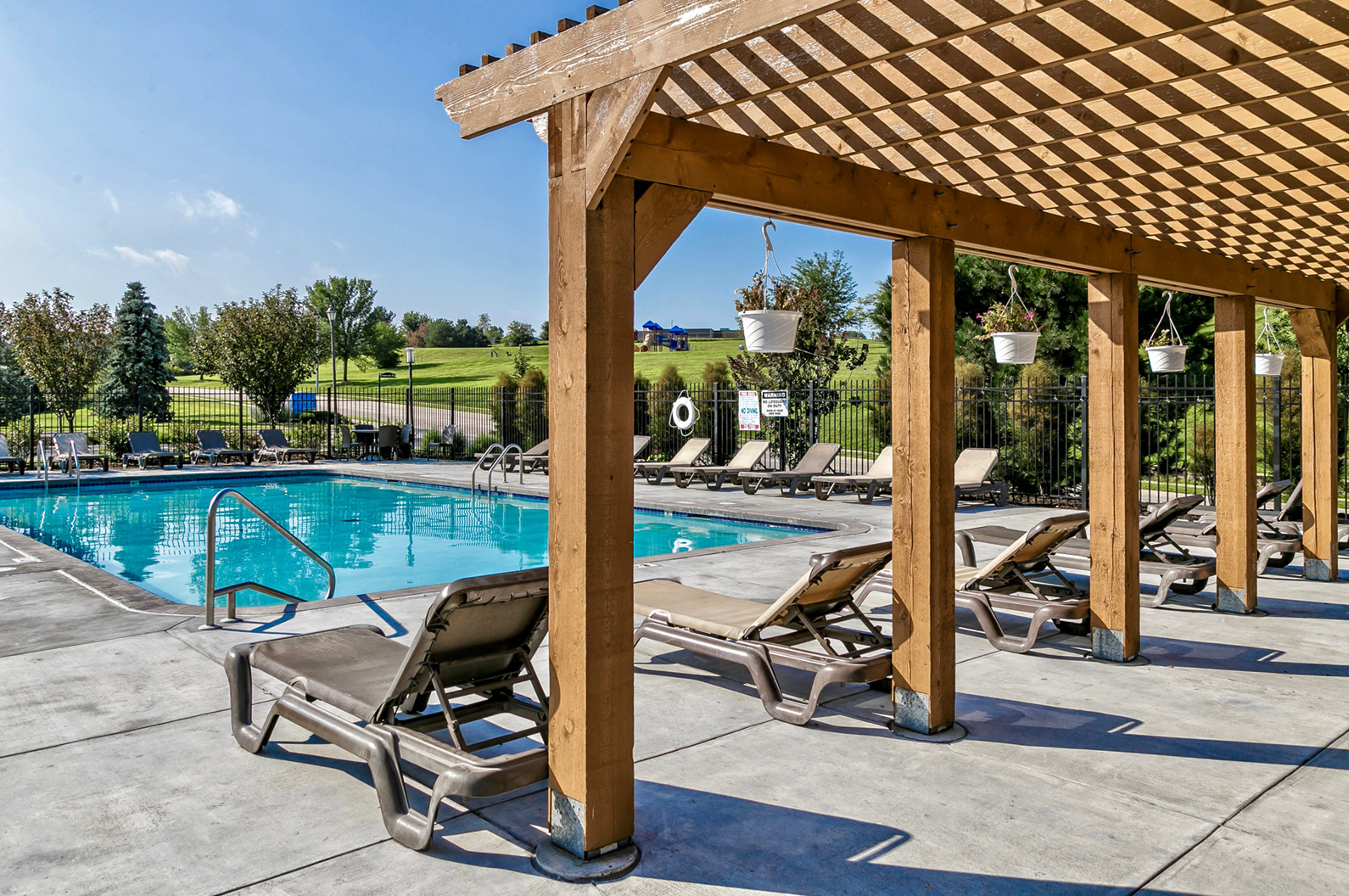 Expansive Pool at Vue, The, Nebraska, 68123