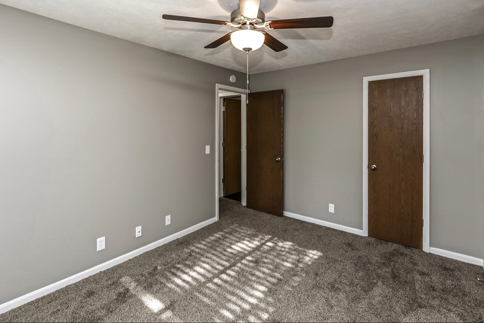 Willow Creek Apartments  Omaha, NE - One and Two Bedroom Apartments