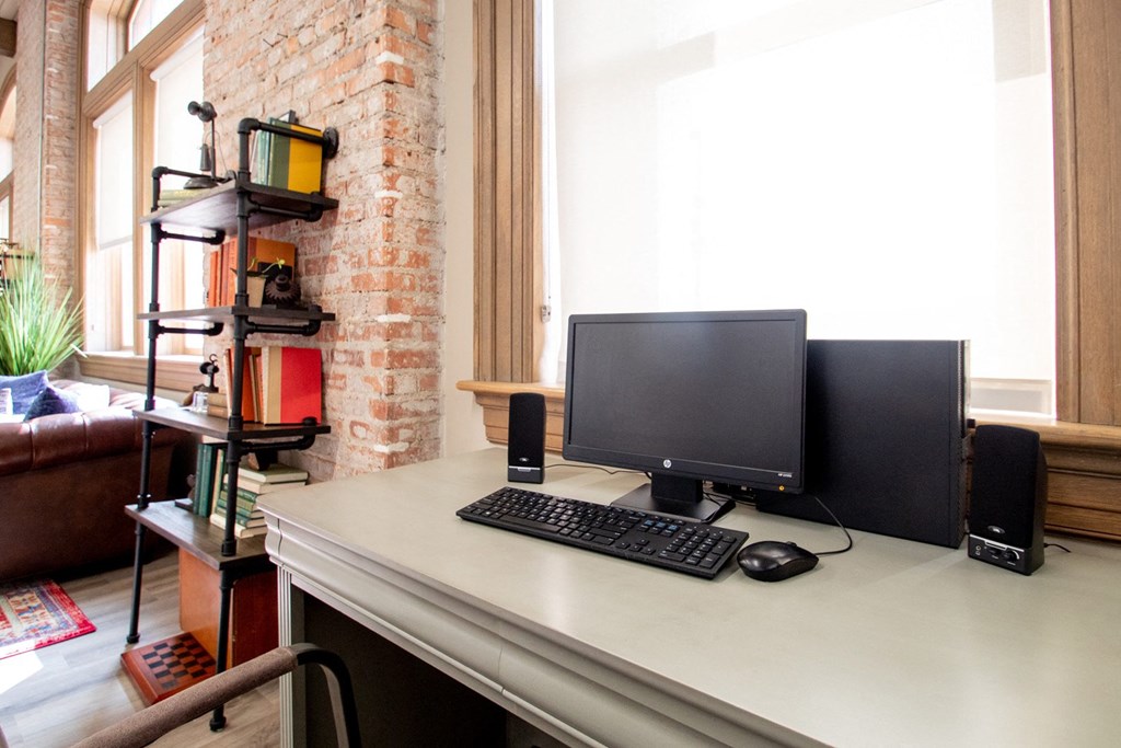 Community room/business center at The Greenhouse Apartments in Omaha, NE