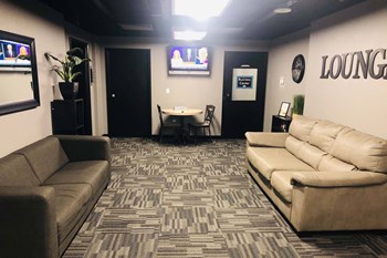 Resident Lounge at The Orpheum Apartments in Downtown Omaha, NE - Photo Gallery 6