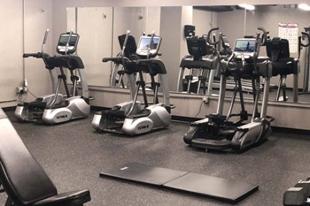 24-Hour Fitness Center - Photo Gallery 4