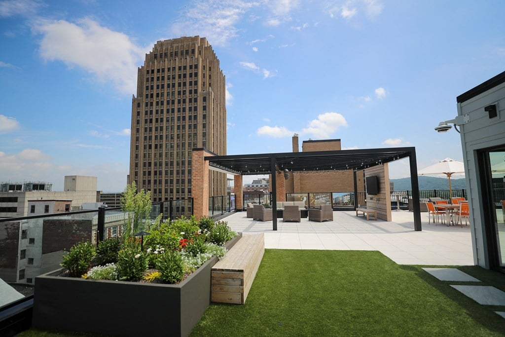 Rooftop at The Gallery Apartment Homes Apartments, Allentown, PA