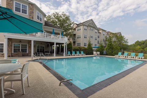 Swimming Pool And Sundeck at Saucon View Apartments, Bethlehem, PA, 18015