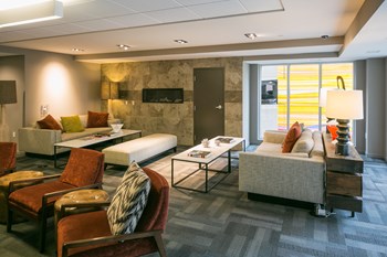 STRATA - Photo Gallery 4