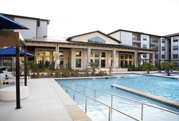 Image of pool - Photo Gallery 4