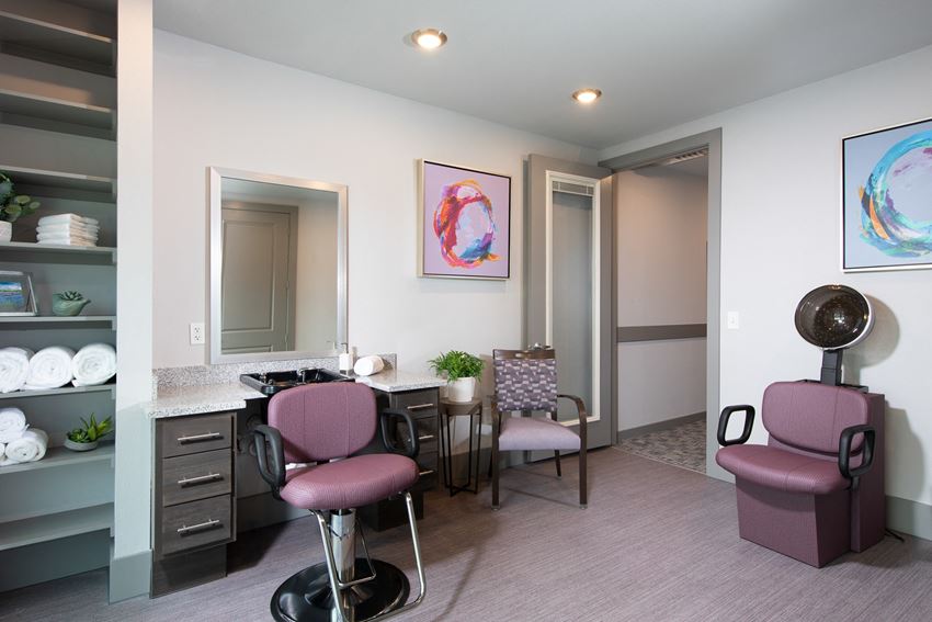 salon room at the lakes at grand prairie