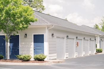 Exterior Building View at The Roseberry, Columbia, 29223
