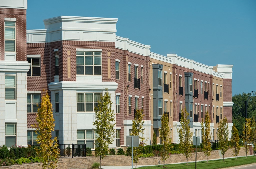 Building Exterior at The Grandstone, Mason, 45040