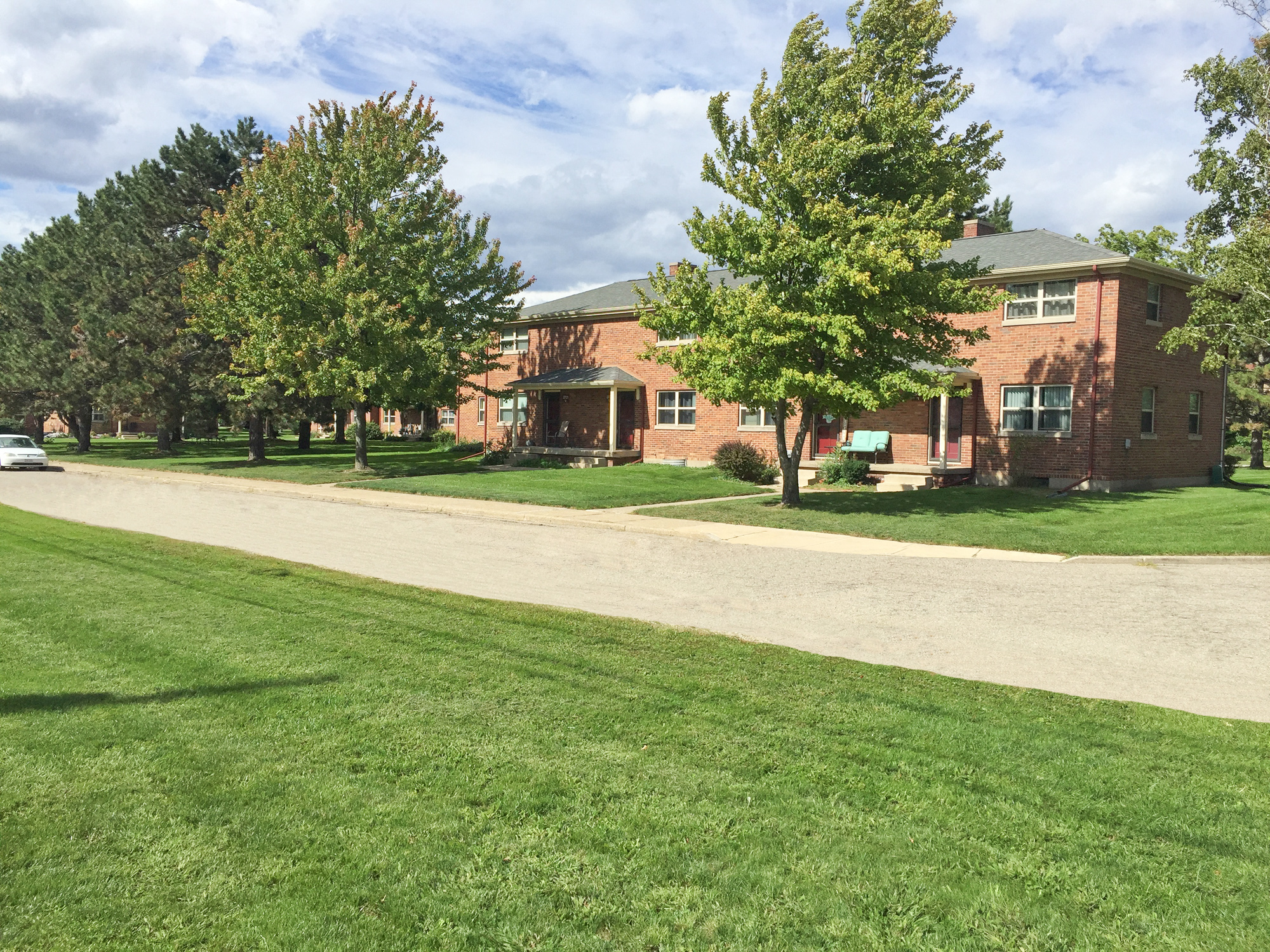 Lansing Apartments Exterior of Amber Square Apartments in Lansing, MI