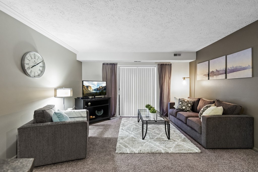 Spacious living room at Arbor Glen Apartments in East Lansing, MI near Michigan State University.