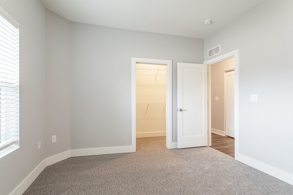 Bedroom in apartments in Traverse City | Bayview of Traverse City