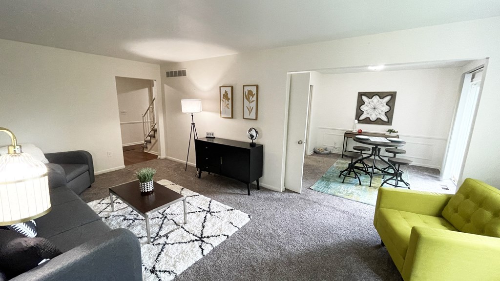 Spacious Living Room in East Lansing Apartments near Michigan State University | Carriage Hill East