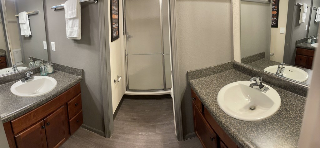 Spacious bathroom in East Lansing Apartments near Michigan State University | Cedar Greens
