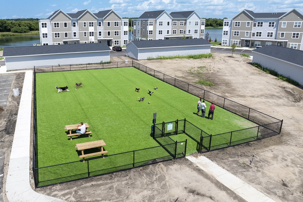 Dog park at Hudsonville, MI Apartments and Townehomes | Elmwood Lake Apartments in Hudsonville MI