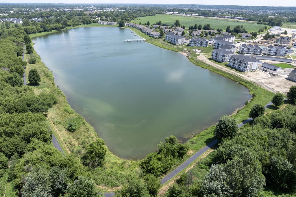 Lake near Hudsonville Apartments and Townhomes | Elmwood Lake Apartments