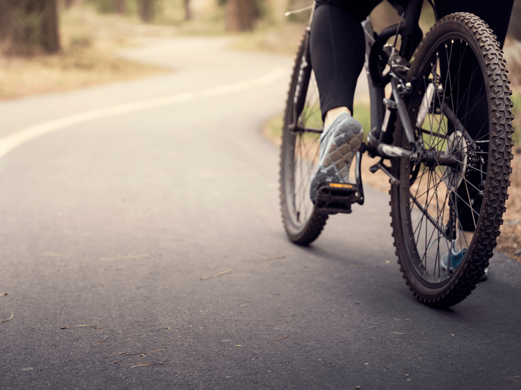 Elmwood Lake Apartments in Hudsonville, MI