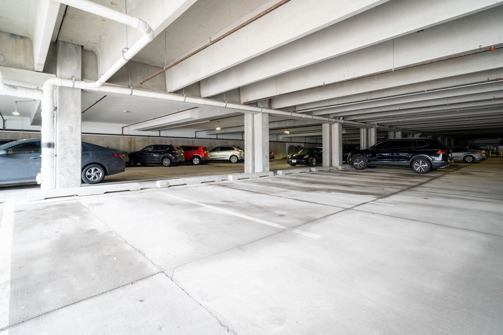Garage parking at Grand Rapids Apartments | Gateway at Belknap Apartments in Grand Rapids, MI