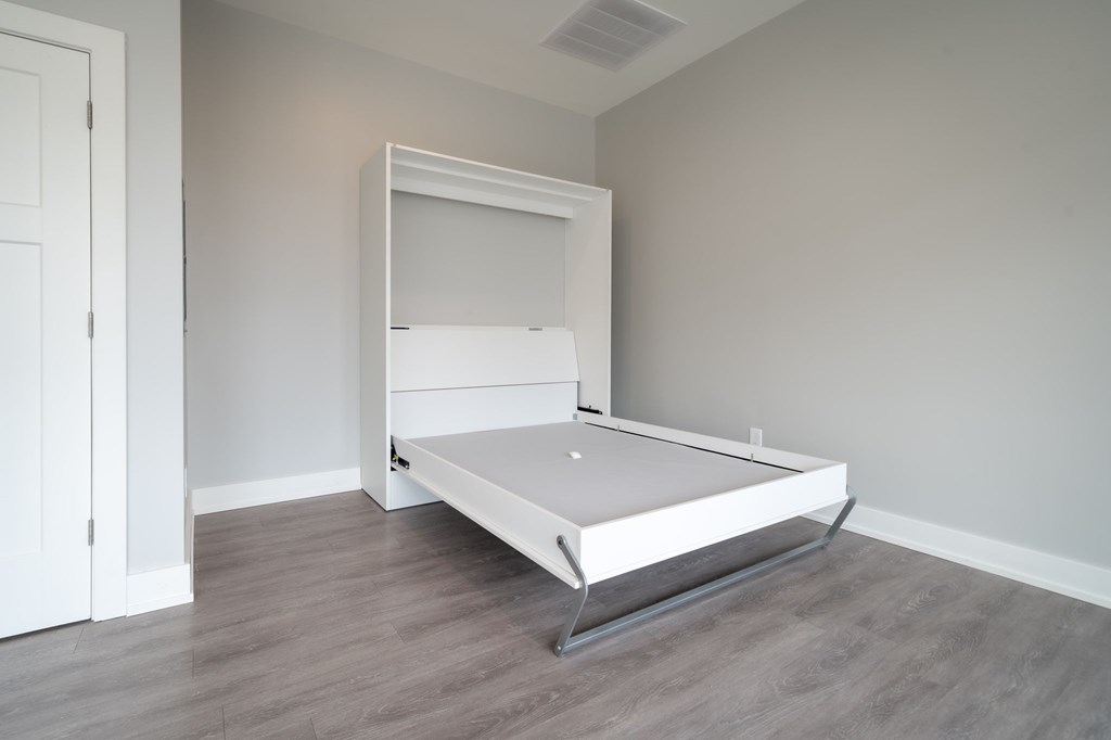 Studio at Grand Rapids Apartments | Gateway at Belknap Apartments in Grand Rapids, MI