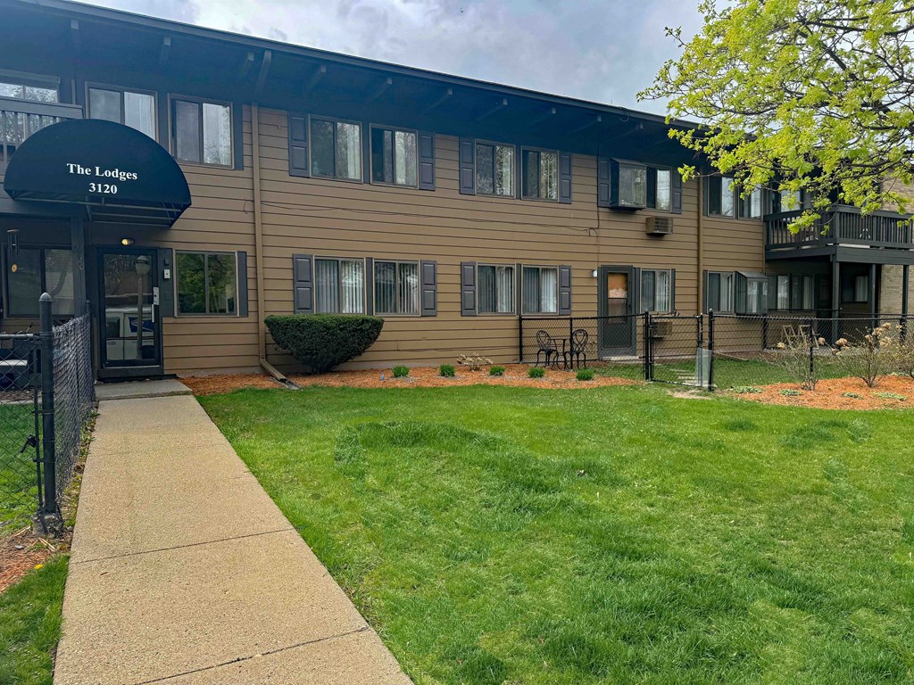 Exterior of apartments in Lansing near Michigan State University