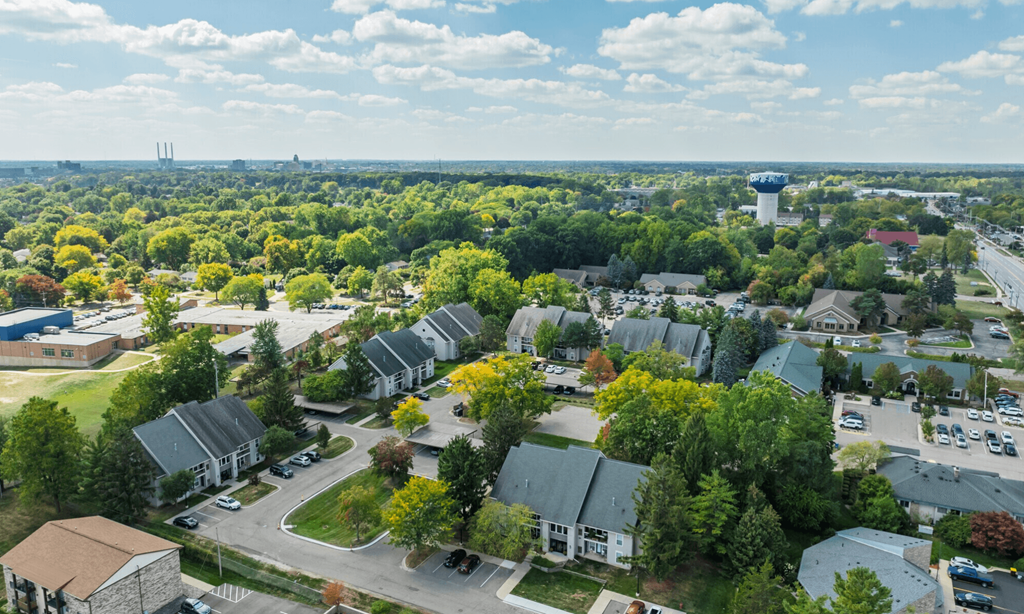 Pine Lane Estates Apartments Exterior