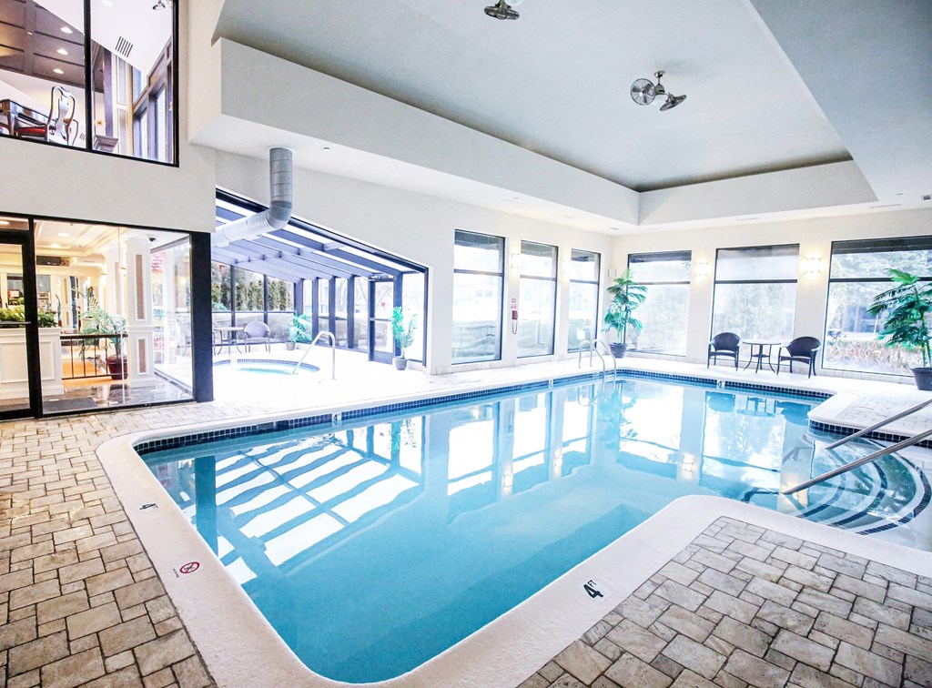 Pool and hot tub | Novi, Mi Apartments | River Oaks West in Novi