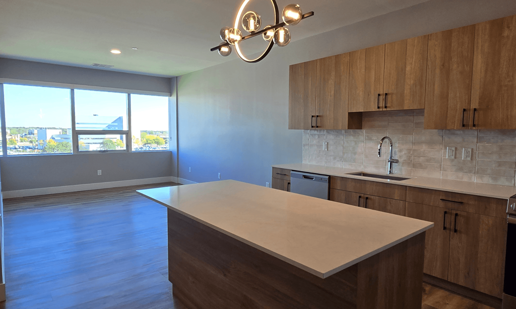 Lindsey Living Apartments in Troy, Michigan